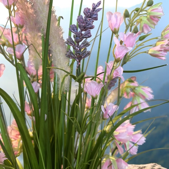 Sierlijke kunstbloemen in kruik – Roze grasbloemen  -75 cm hoog