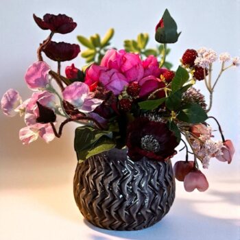 Kunstzijden bloemstuk - Najaarskunstbloemstuk — Diep Rood, Bordeaux