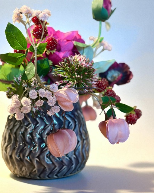 Kunstzijden bloemstuk - Najaarskunstbloemstuk — Diep Rood, Bordeaux