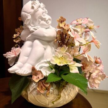 Kunstbloemen - Engelenbloemstukje – 25cm - Peach | Parelmoer